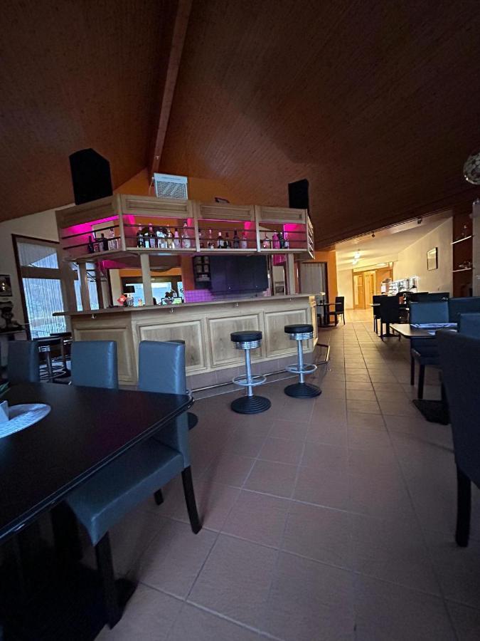 Hotel Edirol Vouvry Eksteriør bilde